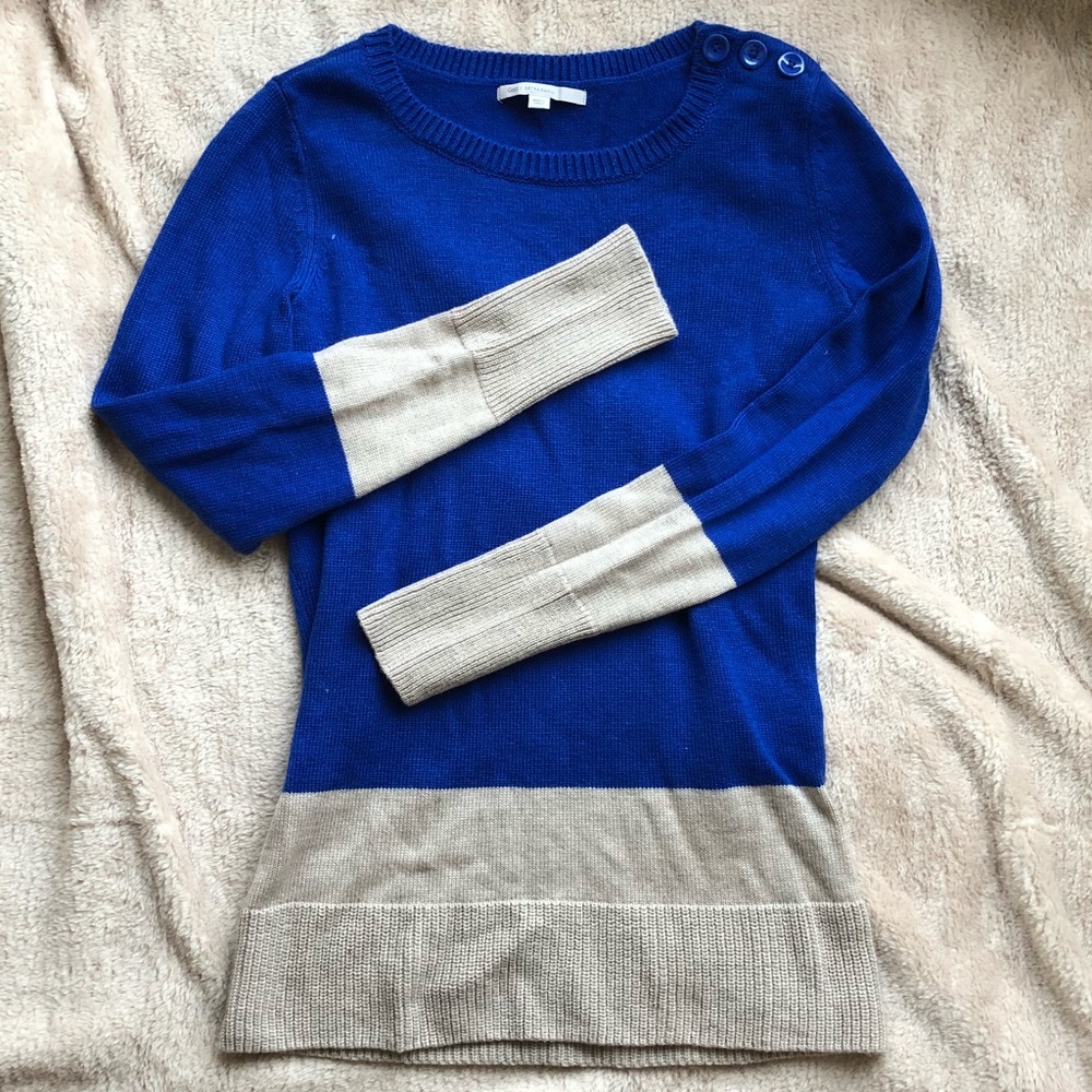 crew neck color block sweater